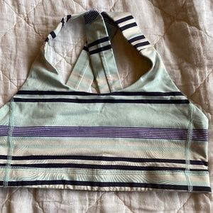 Lululemon sports bra size 8